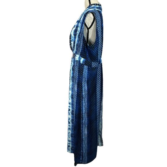 Chico’s SZ 2.5 (Large) Maxi Dress V-Neck Sleeveless Pleats Stretch Rear Zip Blue - Picture 3 of 9